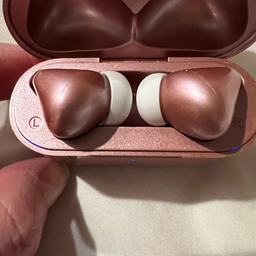 Wireless Ear Buds - Picture 5 of 9